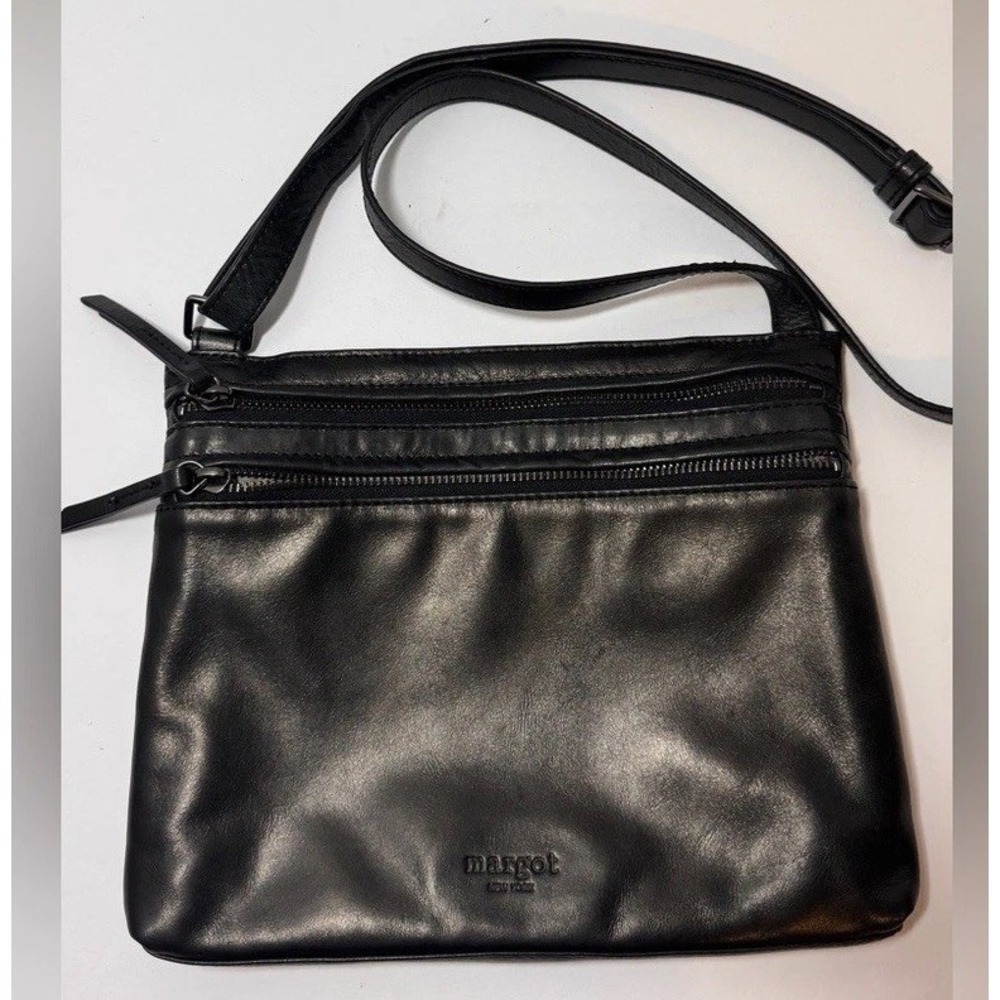Margot Soft Black Leather Messenger Crossbody Bag Classic Excellent Condition